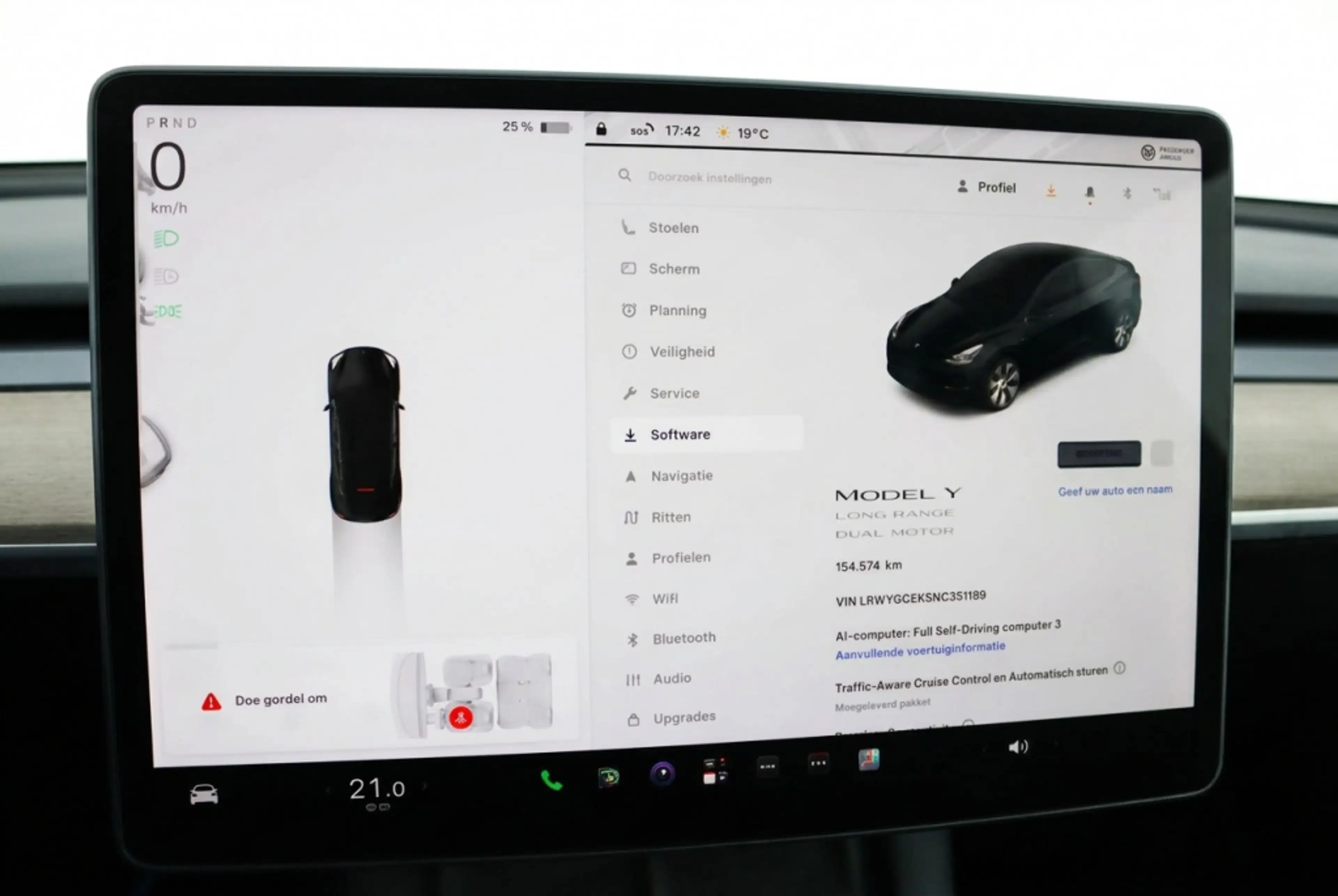 Tesla Model Y Long Range AWD 75kWh Full Self Driving l Warmtepom — photo 17