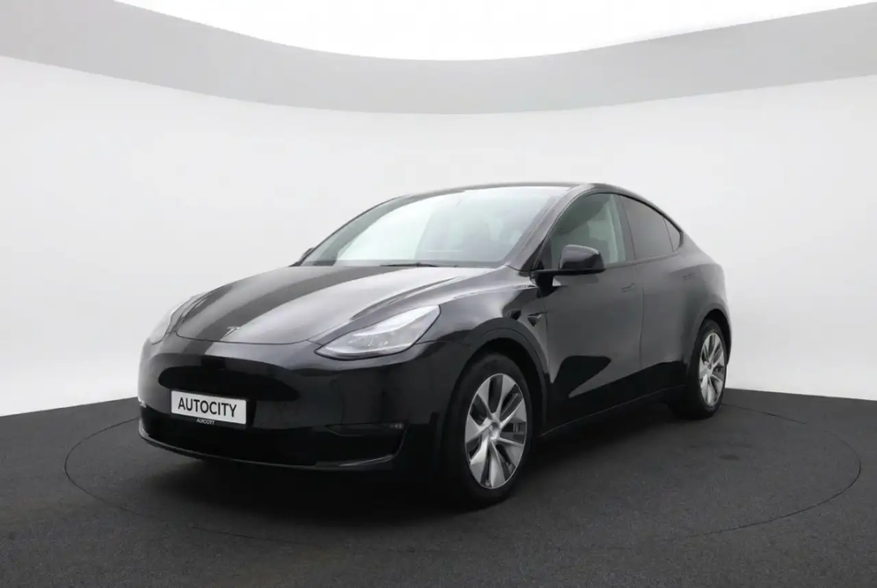 Tesla Model Y 2022, elektro, Automāts, SUV/Apvidus — Latvijā