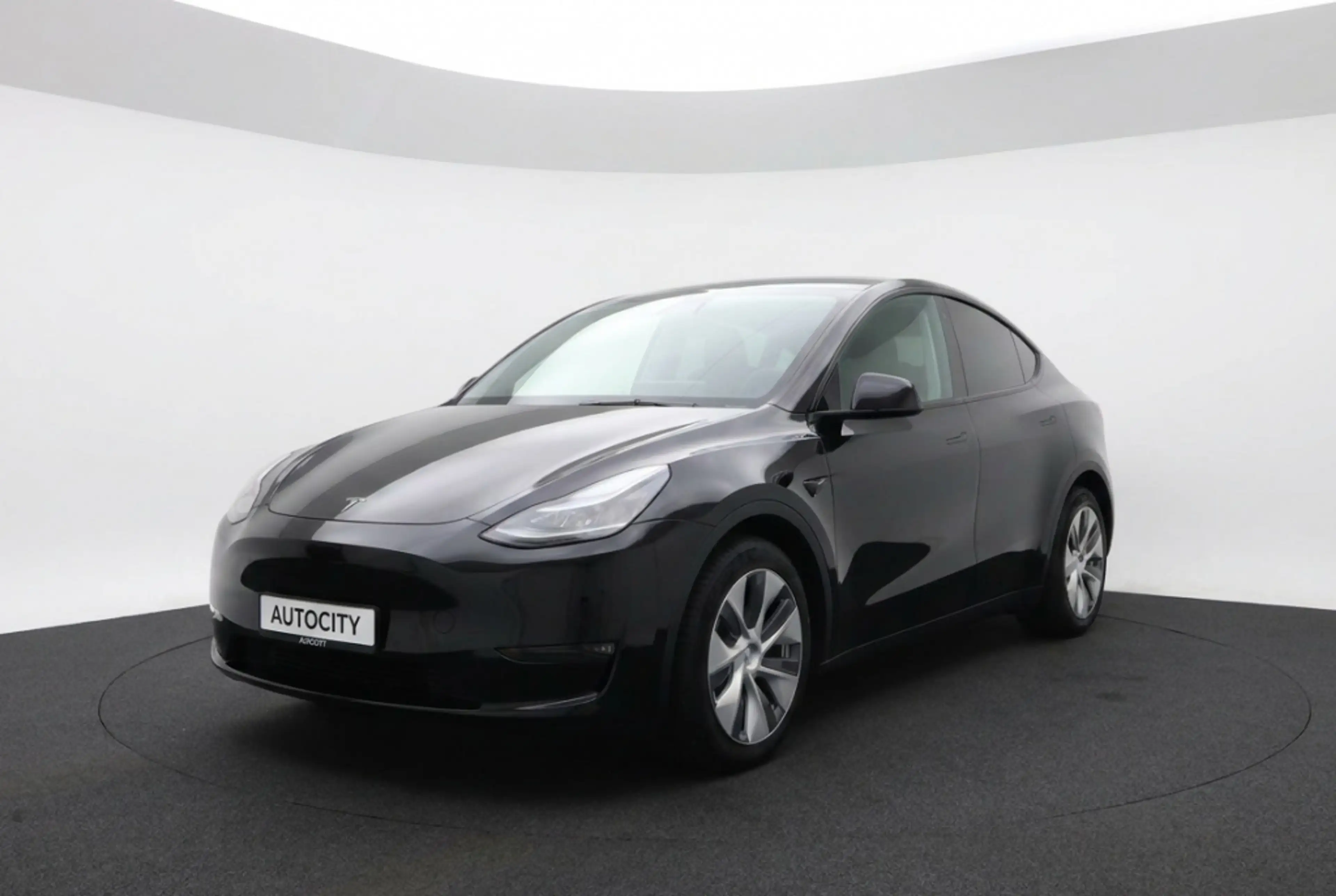 Tesla Model Y Long Range AWD 75kWh Full Self Driving l Warmtepom