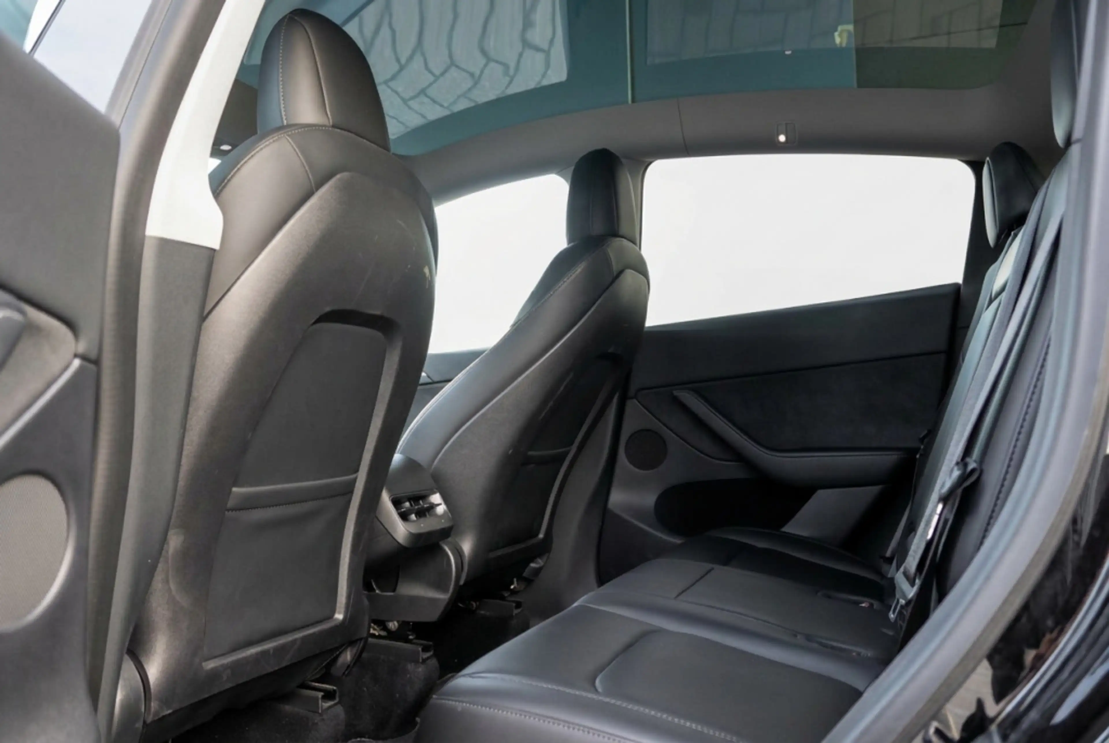 Tesla Model Y Long Range AWD 75kWh Full Self Driving l Warmtepom — photo 12