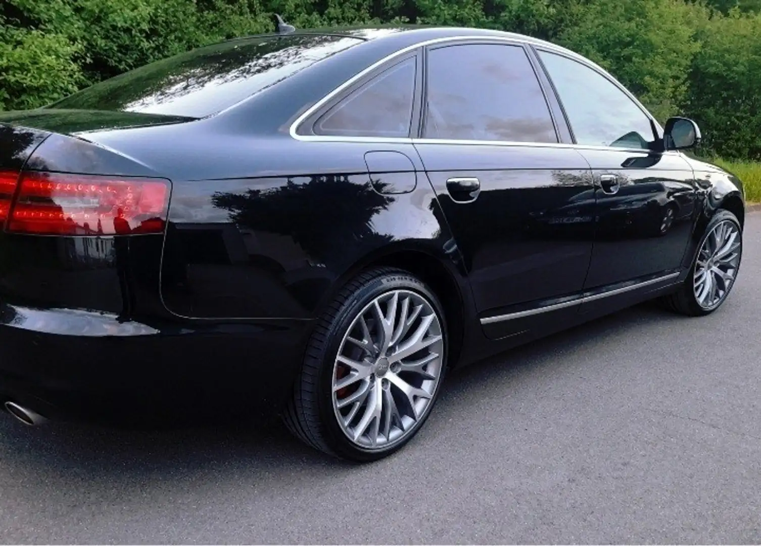 Audi A6 2.7 TDI Schwarz - 1