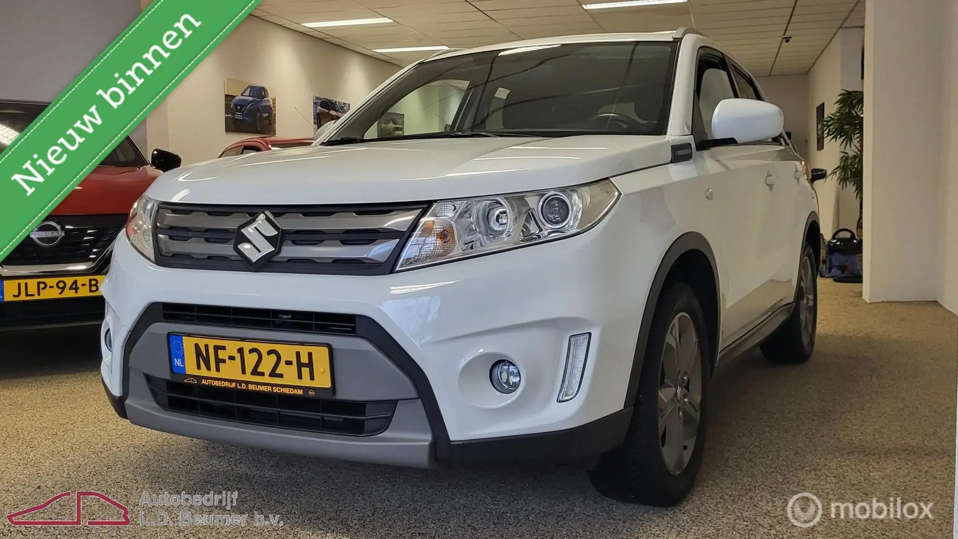Suzuki Vitara 1.6 Exclusive *NL, NAVI, CAMERA, RIJKLAARPRIJS!* Blanc - 1