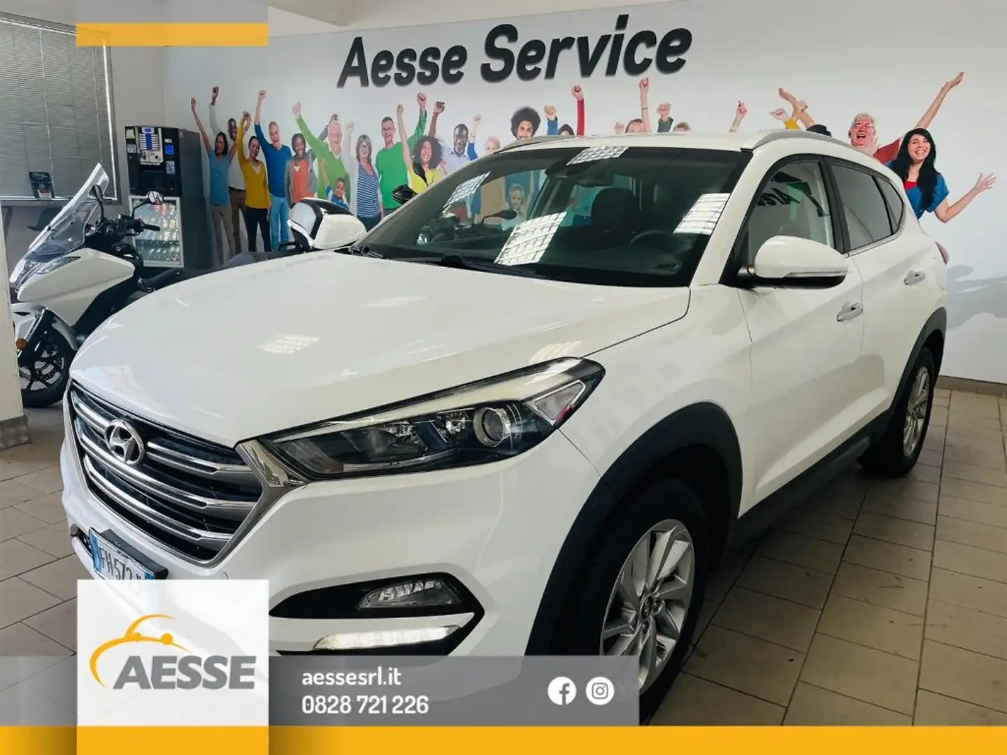 Hyundai TUCSON 1.7 CRDi Comfort Blanc - 1
