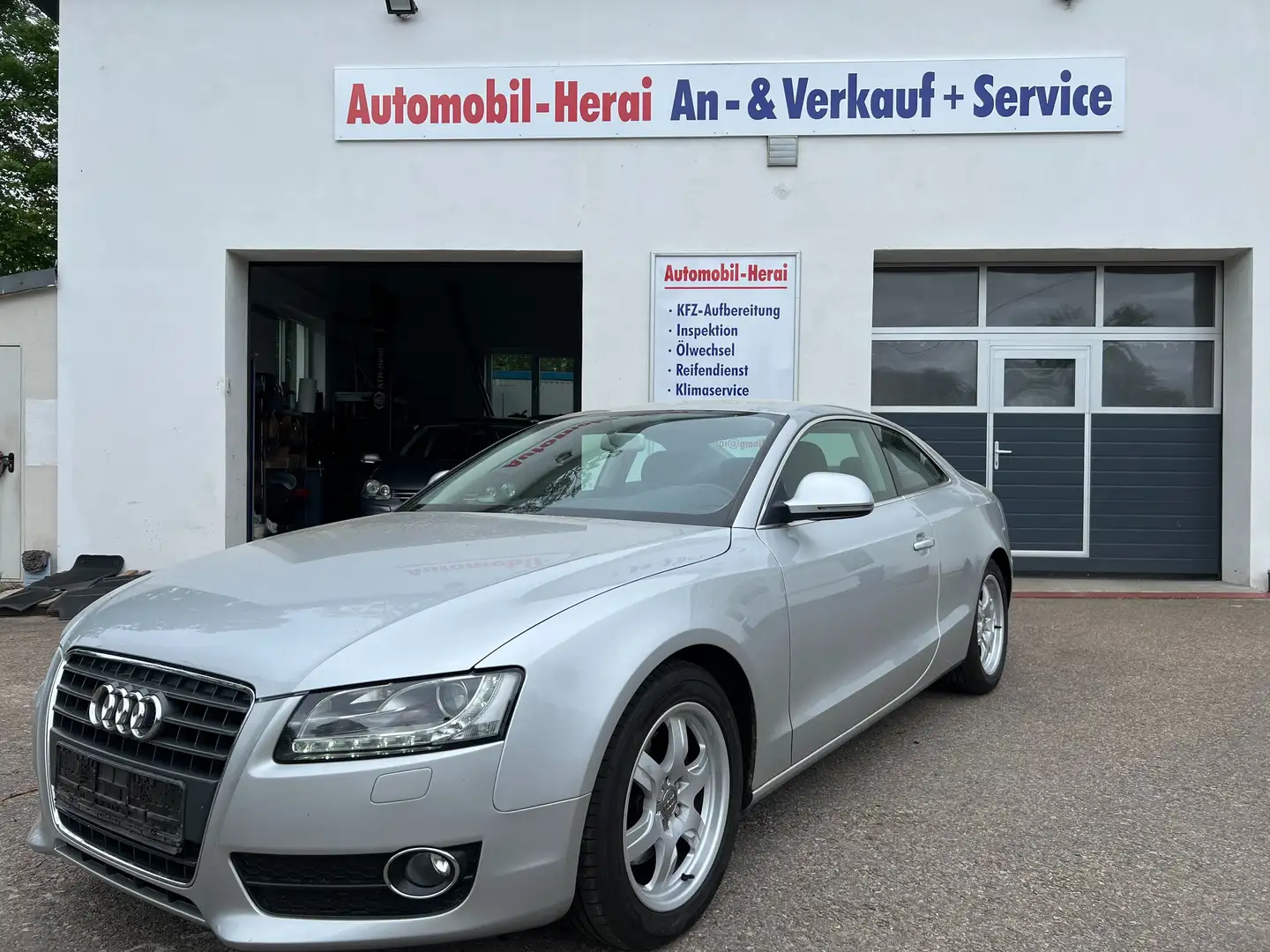 Audi A5 1.8 TFSI / Top Zustand (1 Hand mit neue TÜV) Silber - 1