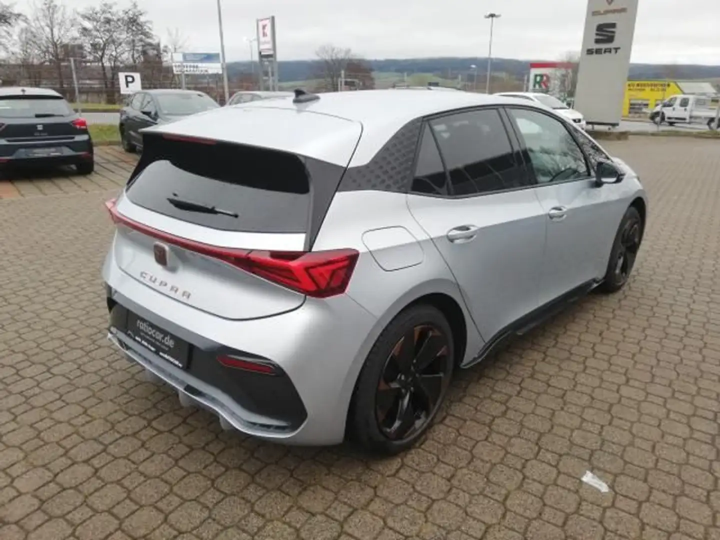 CUPRA Born BORN EDITION DYNAMIC 170 KW 60 KWH 5 J.GAR. NAVI Silber - 2