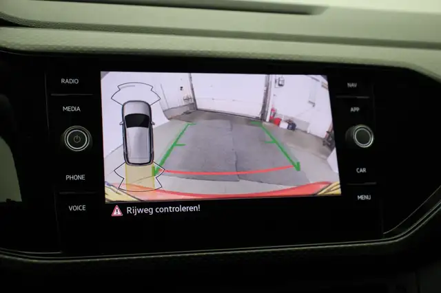 Volkswagen T-Cross view 8