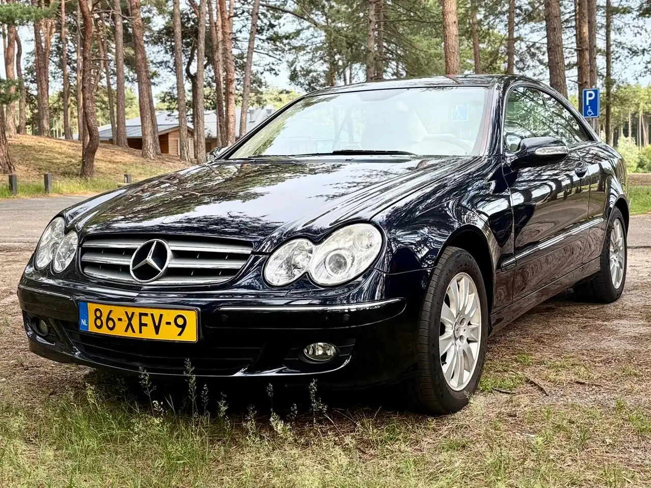 Mercedes-Benz CLK 220