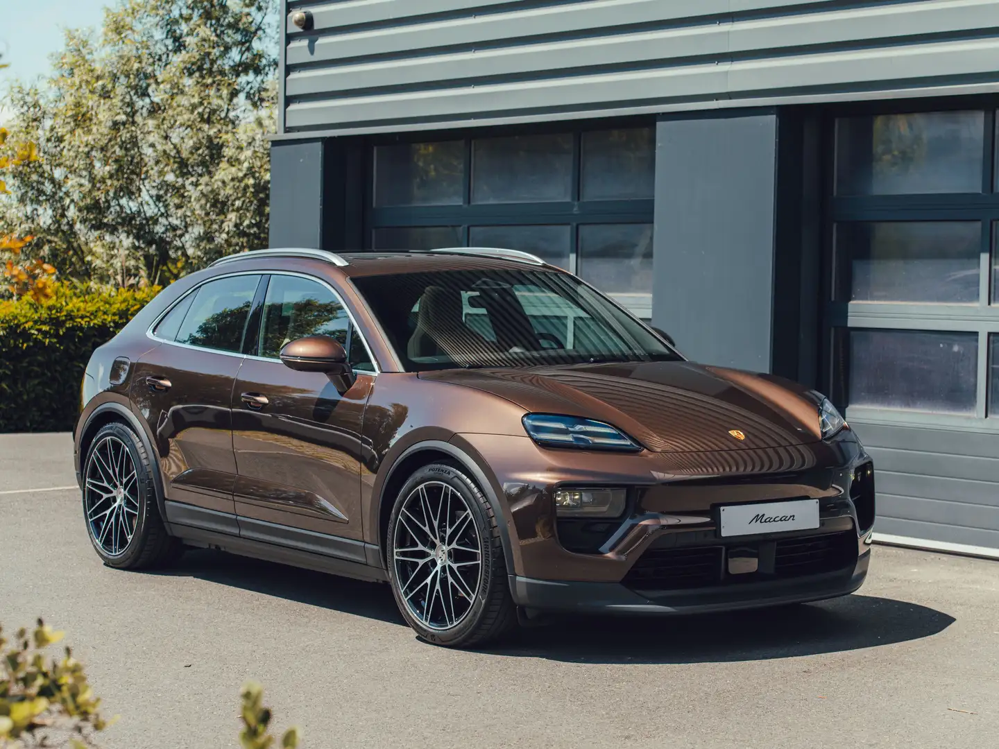 Porsche Macan 4 | PTS | 14-way | LuchtV | Pano | 360° | ACC Braun - 1