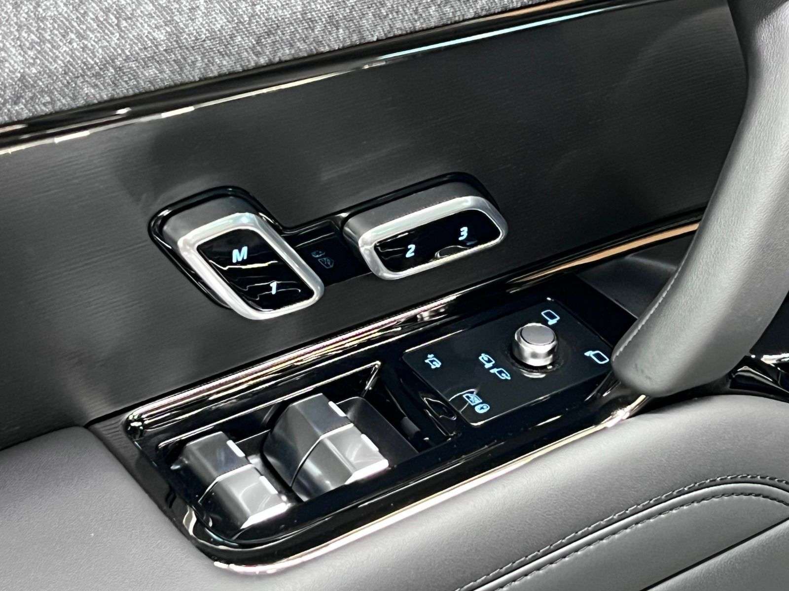 2026 Land Rover Range Rover Sport Dynamic HSE thumb 27