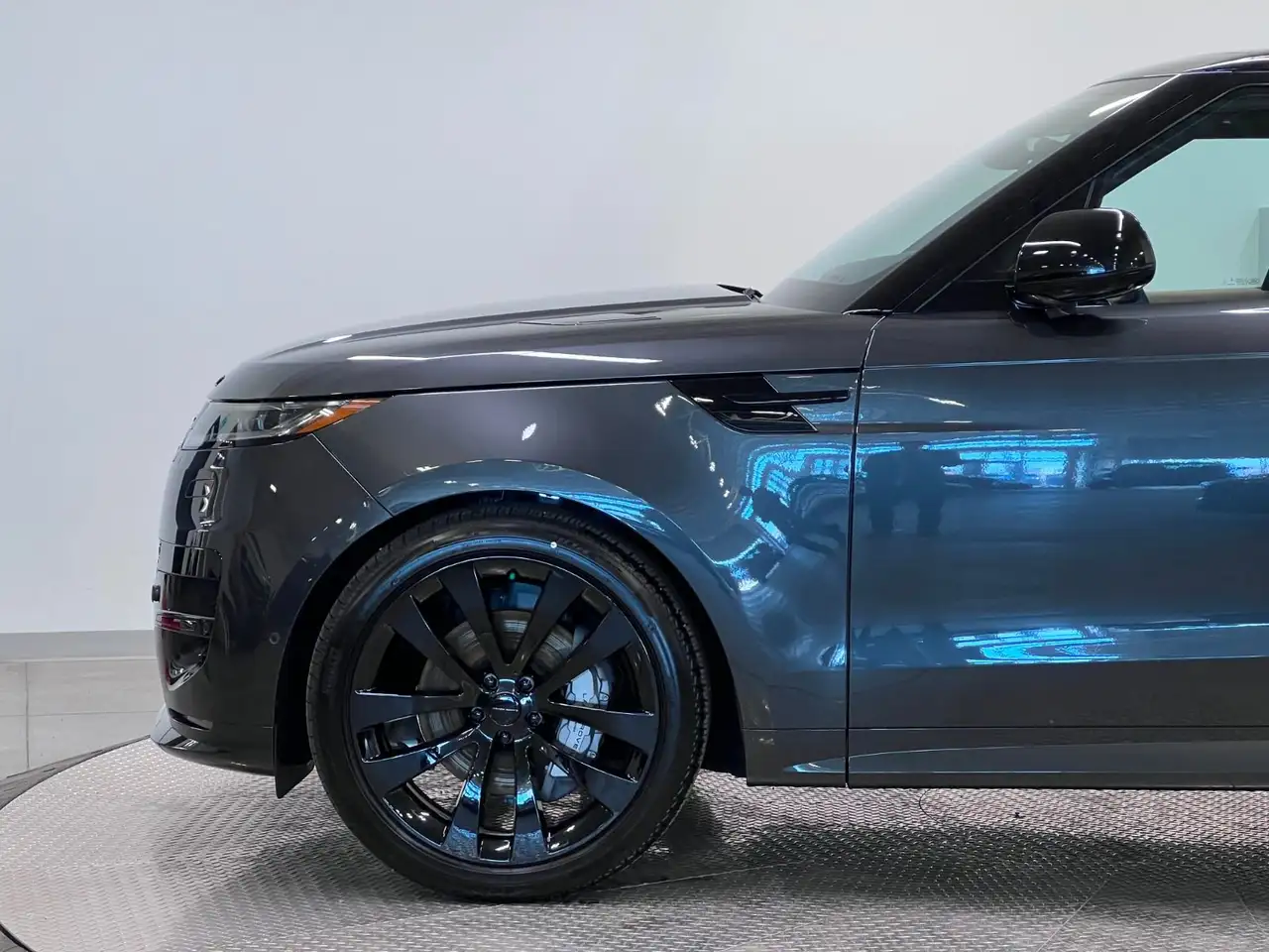 Land Rover Range Rover Sport снимка Land Rover Range Rover Sport