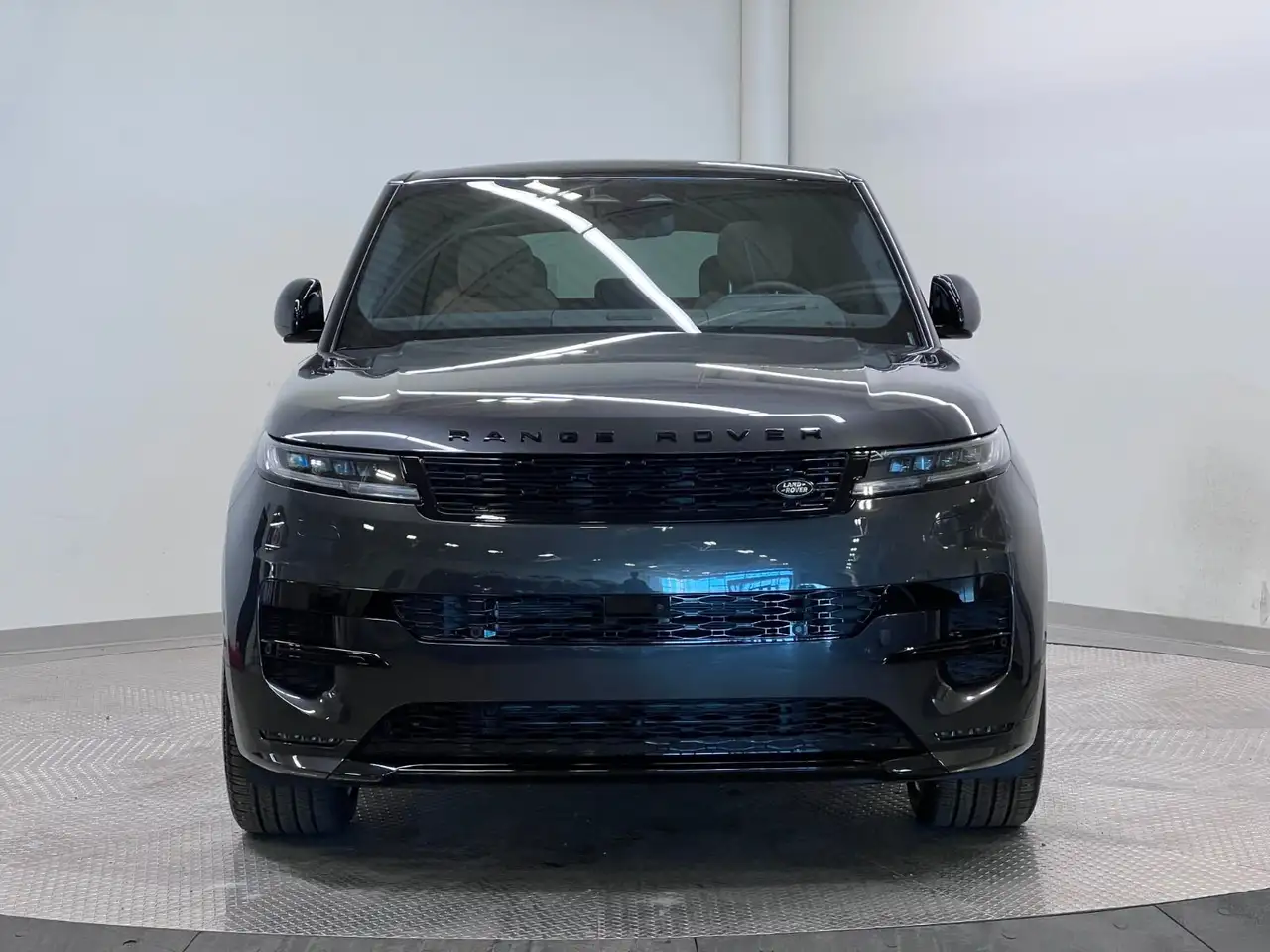 Land Rover Range Rover Sport снимка Land Rover Range Rover Sport