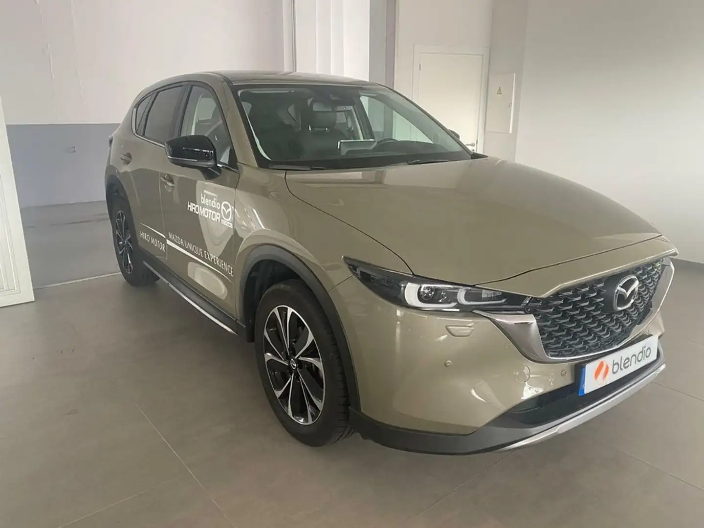 Mazda CX-5 2023 e-SKYACTIV-G MHEV 165CV MT 2WD NEWGROUND Beige - 2