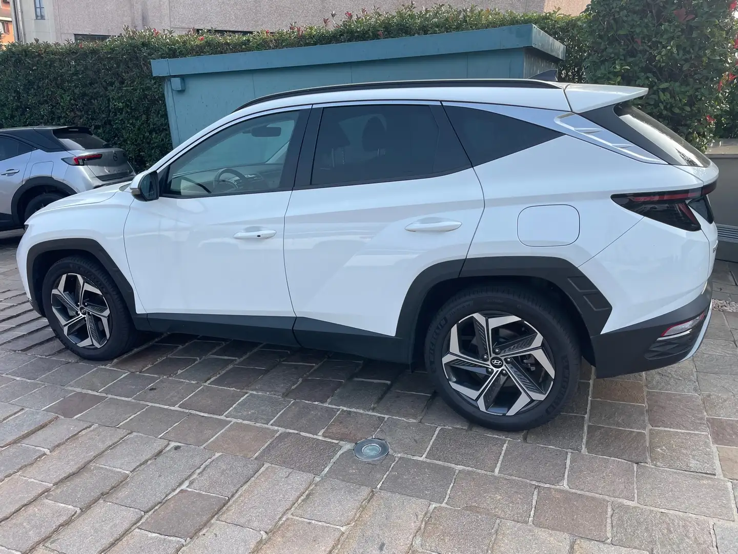 Hyundai TUCSON 1.6 hev Xline 2wd auto Bianco - 1