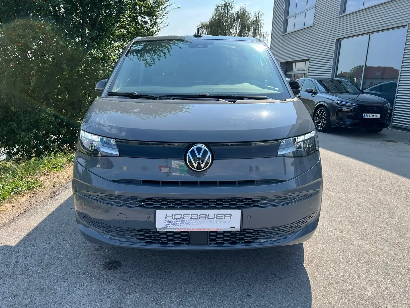 Volkswagen T7 Multivan VW T7 Multivan ÜH TDI Grau - 2