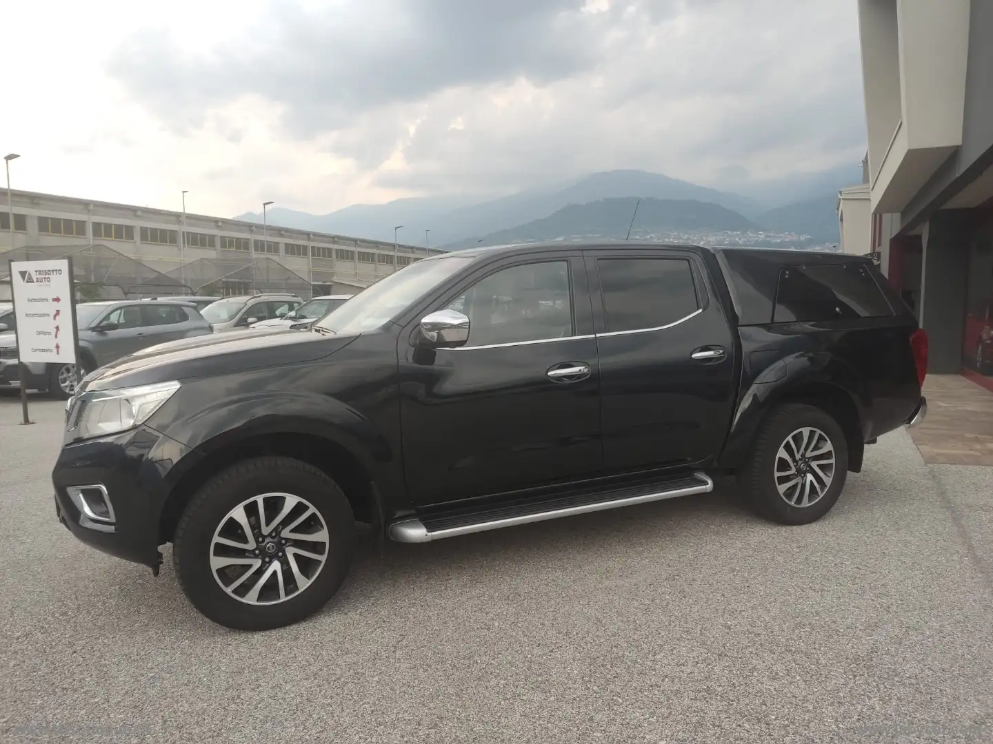 Nissan Navara 2.3 dCi 190 CV 4WD DC N-Connecta - 2