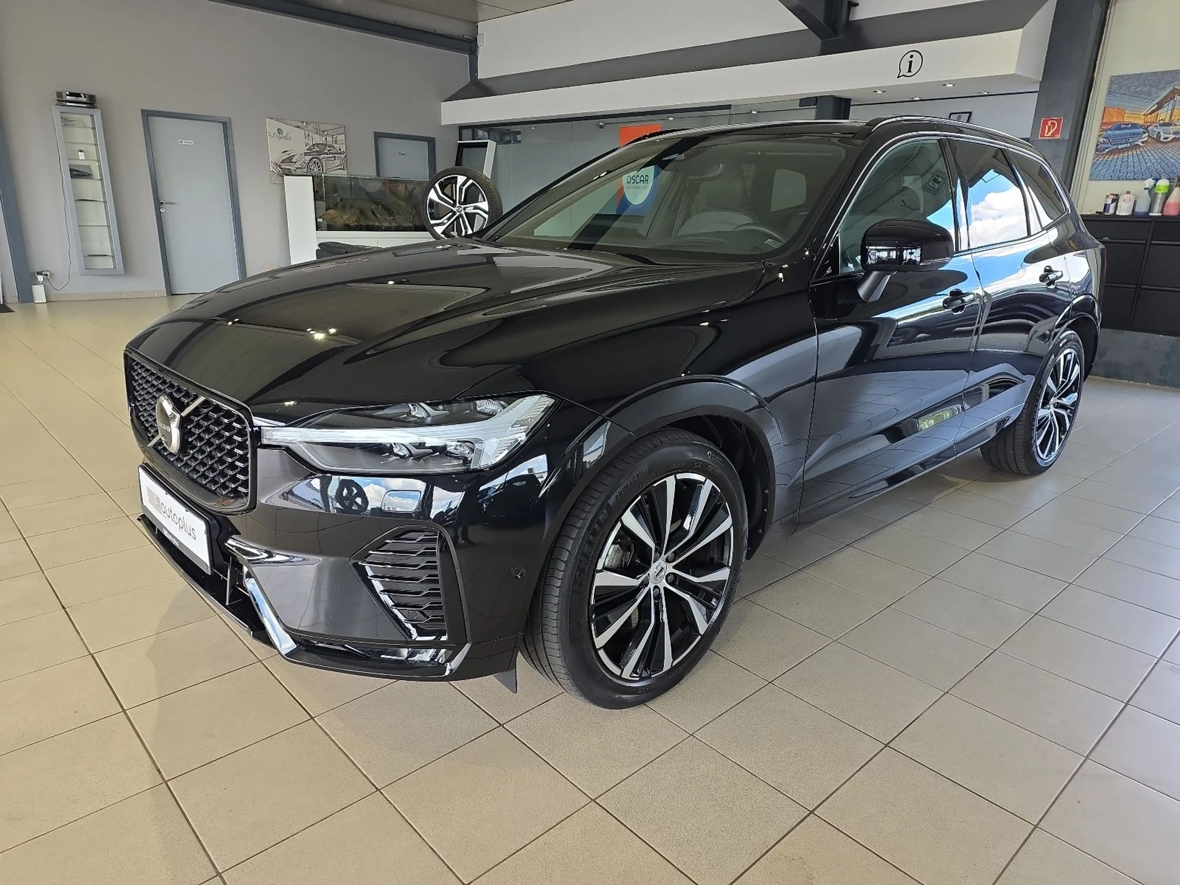 Volvo XC60 B5 Ultra Dark AWD ACC BLIS AHK FourC 360°