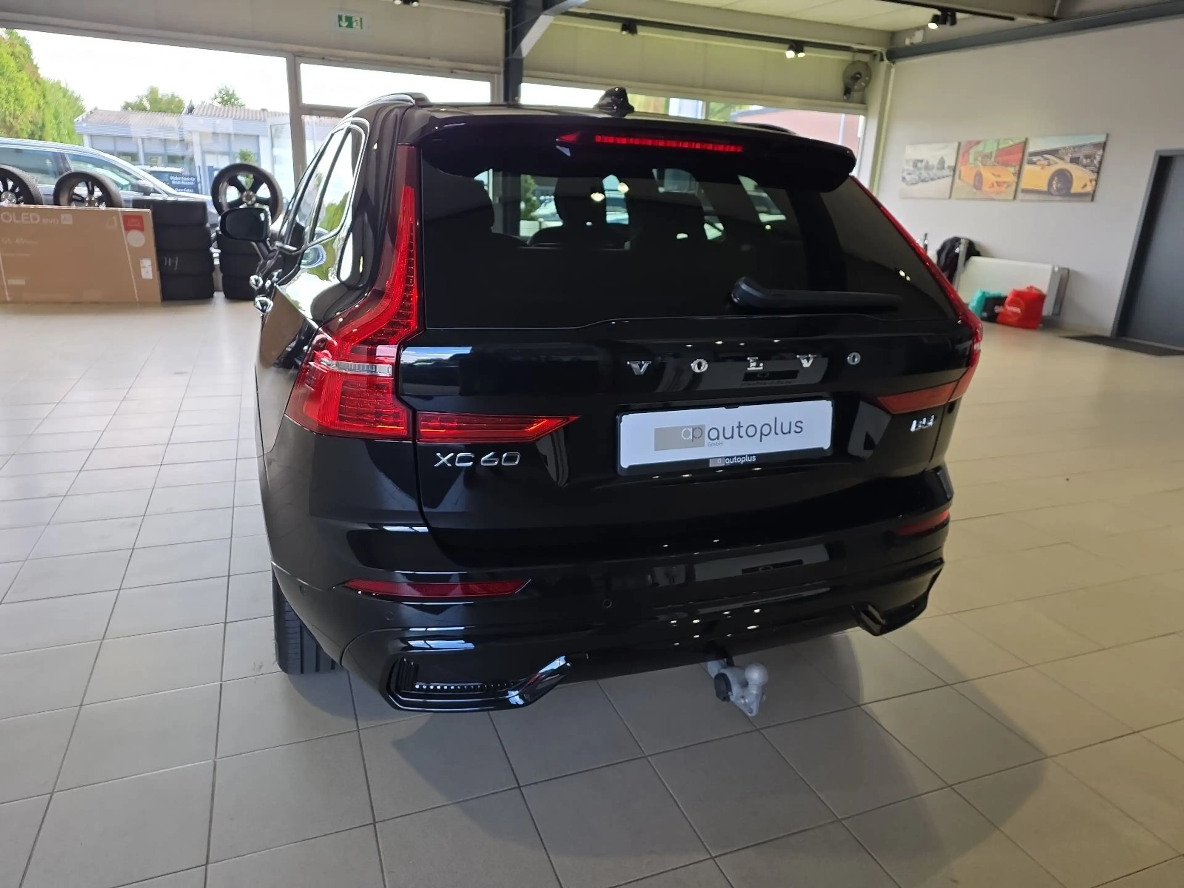 Volvo XC60 B5 Ultra Dark AWD ACC BLIS AHK FourC 360° — photo 9