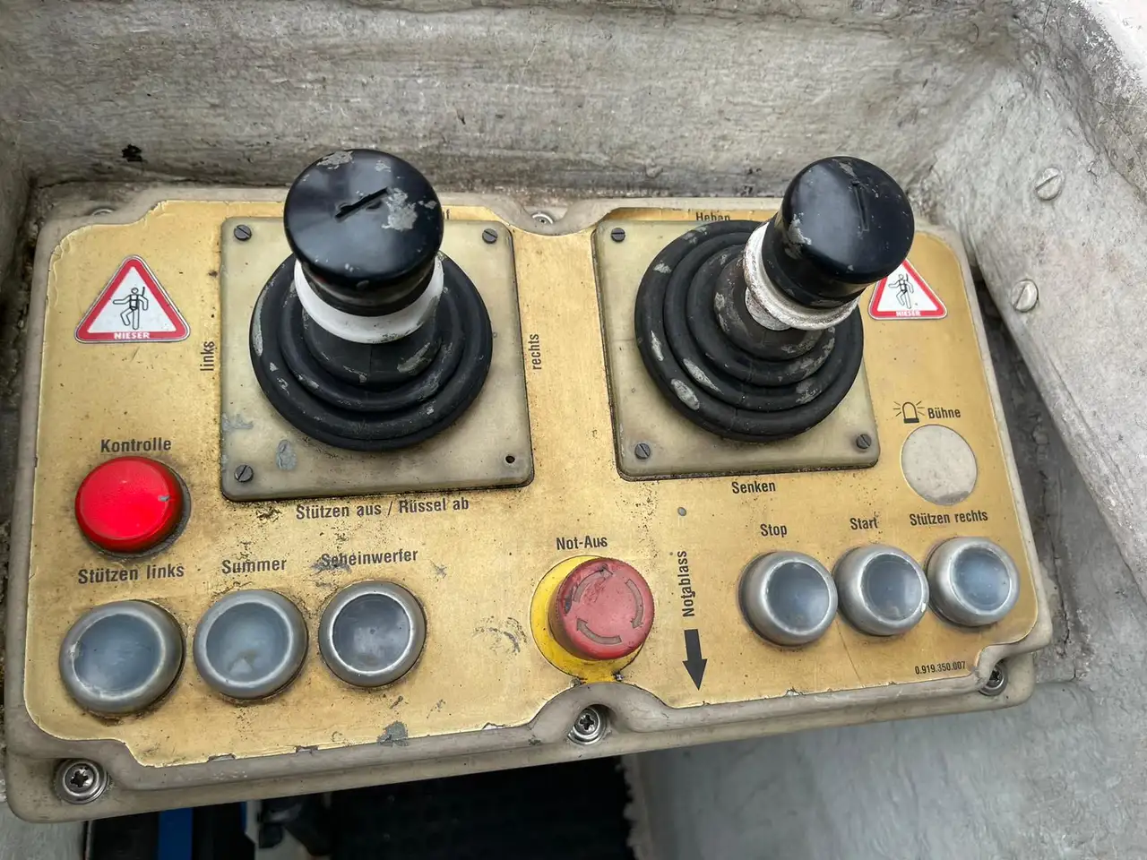 Mercedes-Benz 711 mit Ruthmann K 105 Arbeitsbühne, foto 10
