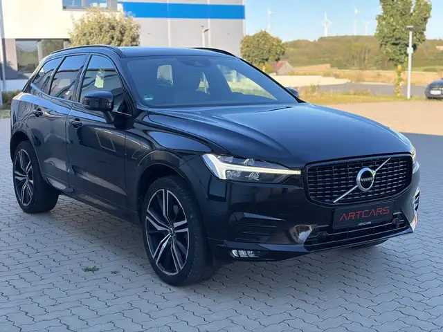 Volvo XC60 view 3