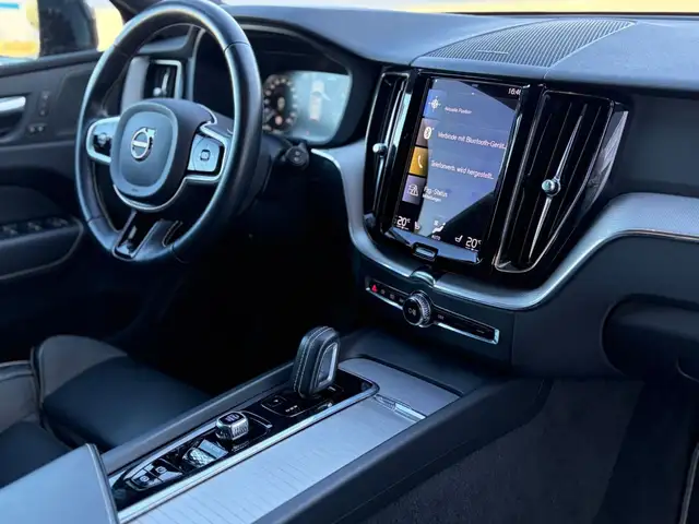 Volvo XC60 view 12