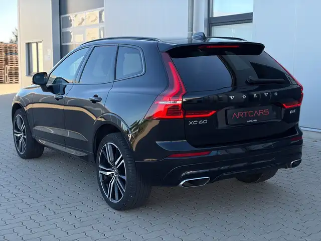 Volvo XC60 view 5