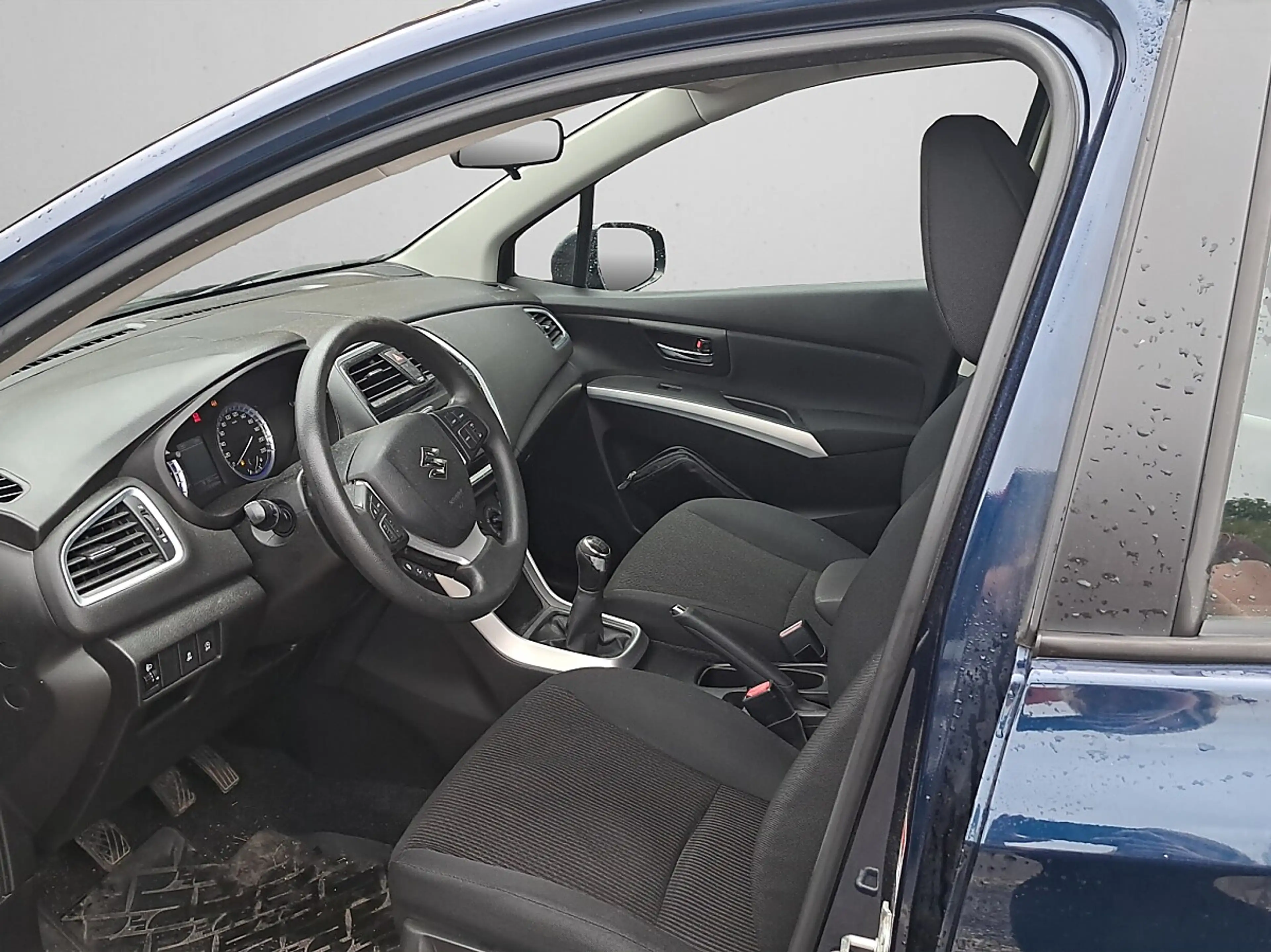 Suzuki SX4 S-Cross 1,0 DITC clear — photo 9