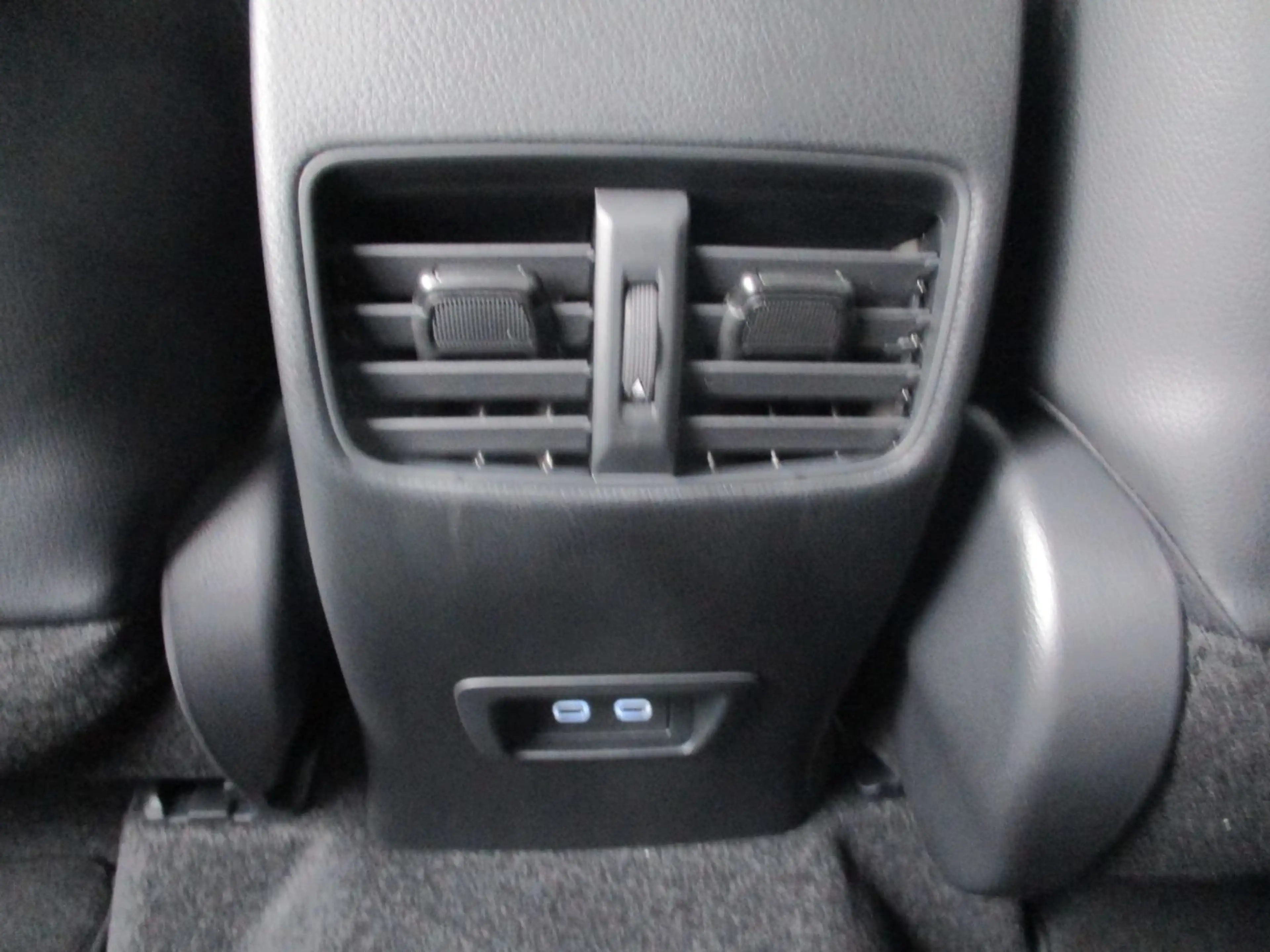 Toyota Corolla Cross 2.0 Lounge ACC+LED+Navi+Pano+SD+LM — photo 13
