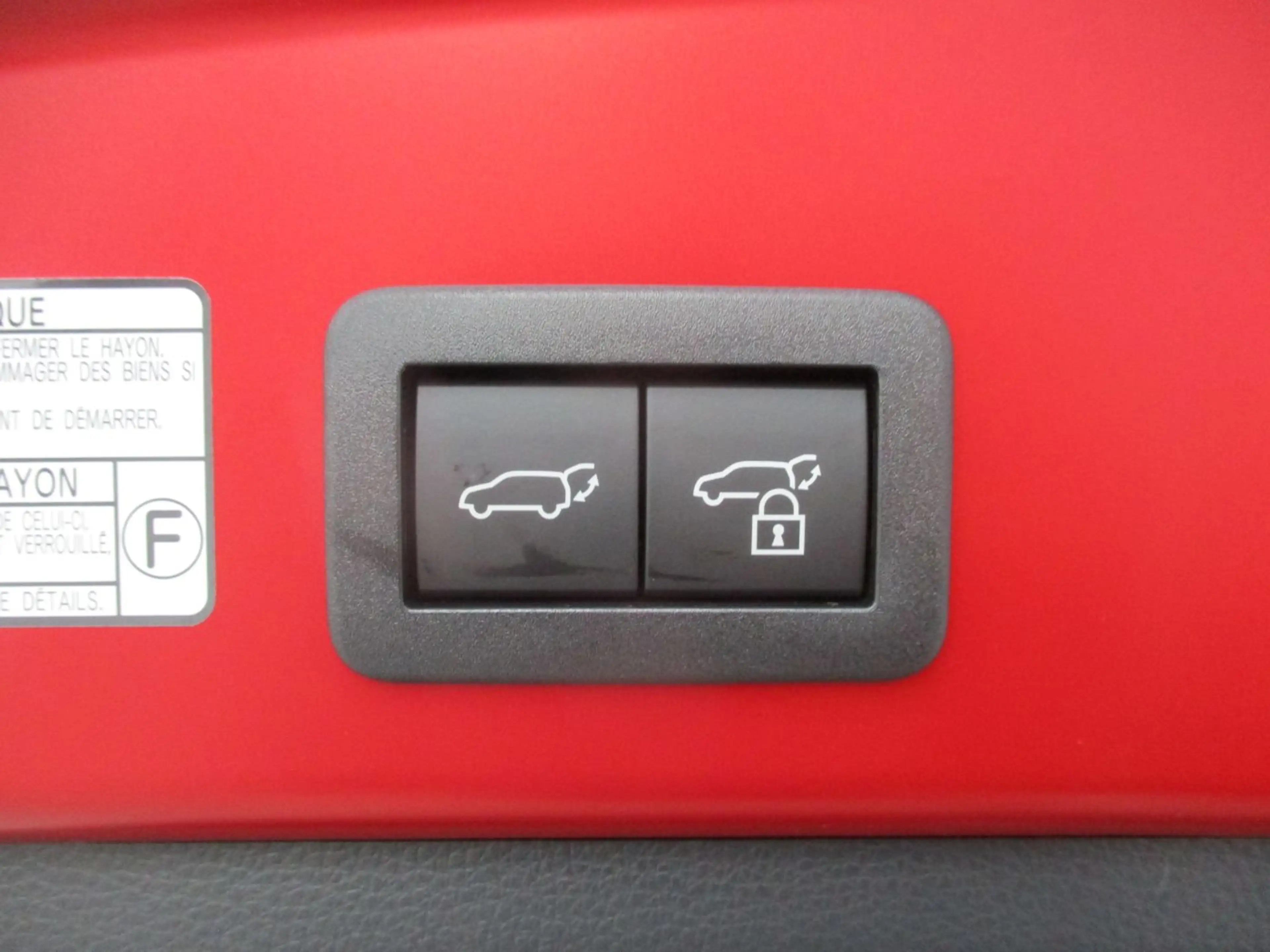 Toyota Corolla Cross 2.0 Lounge ACC+LED+Navi+Pano+SD+LM — photo 8