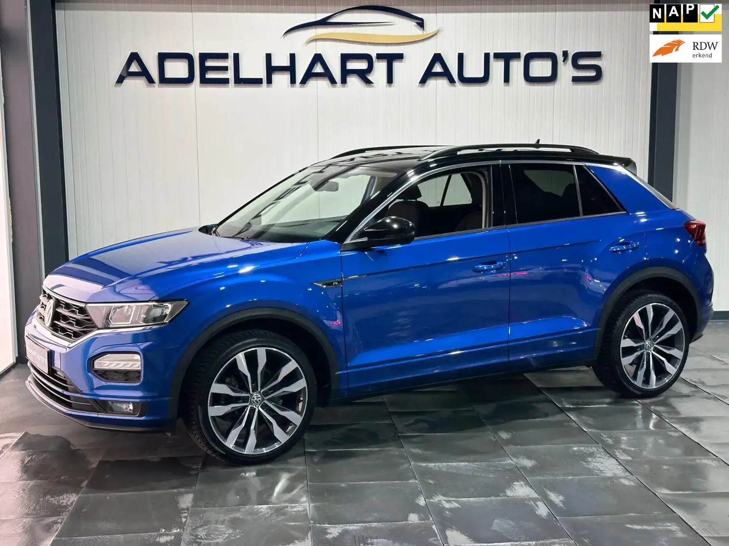Volkswagen T-Roc 1.5 TSI Sport R Line / Navigatie full map / Climat Blauw - 1