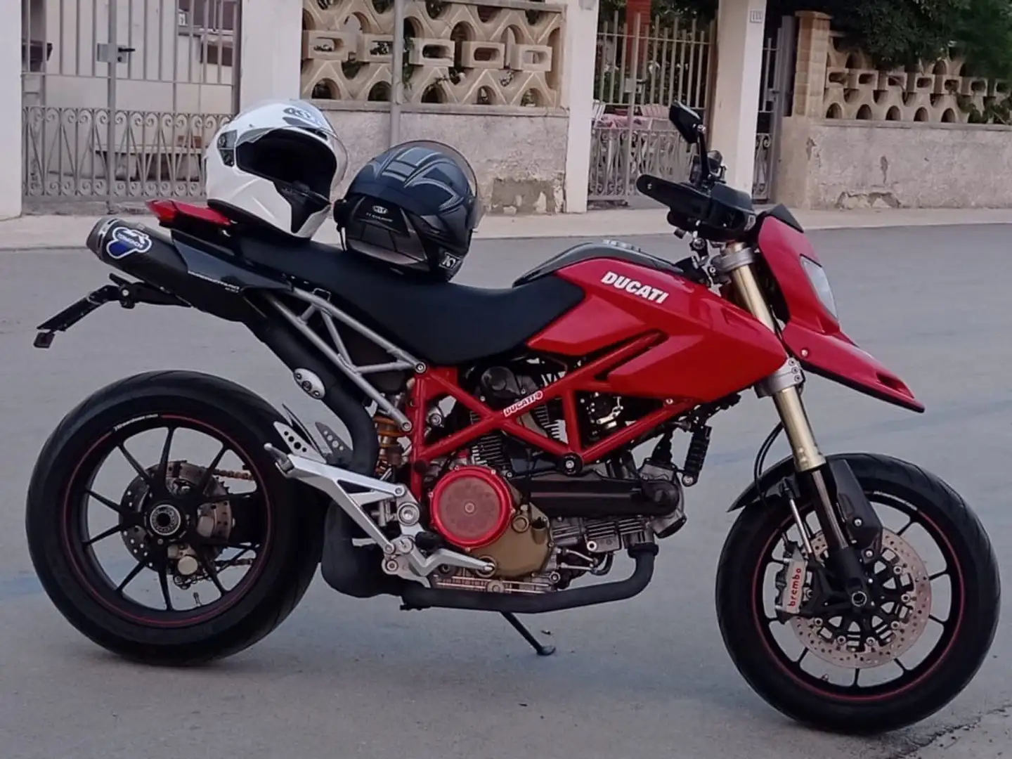 Ducati Hypermotard 1100 - 1