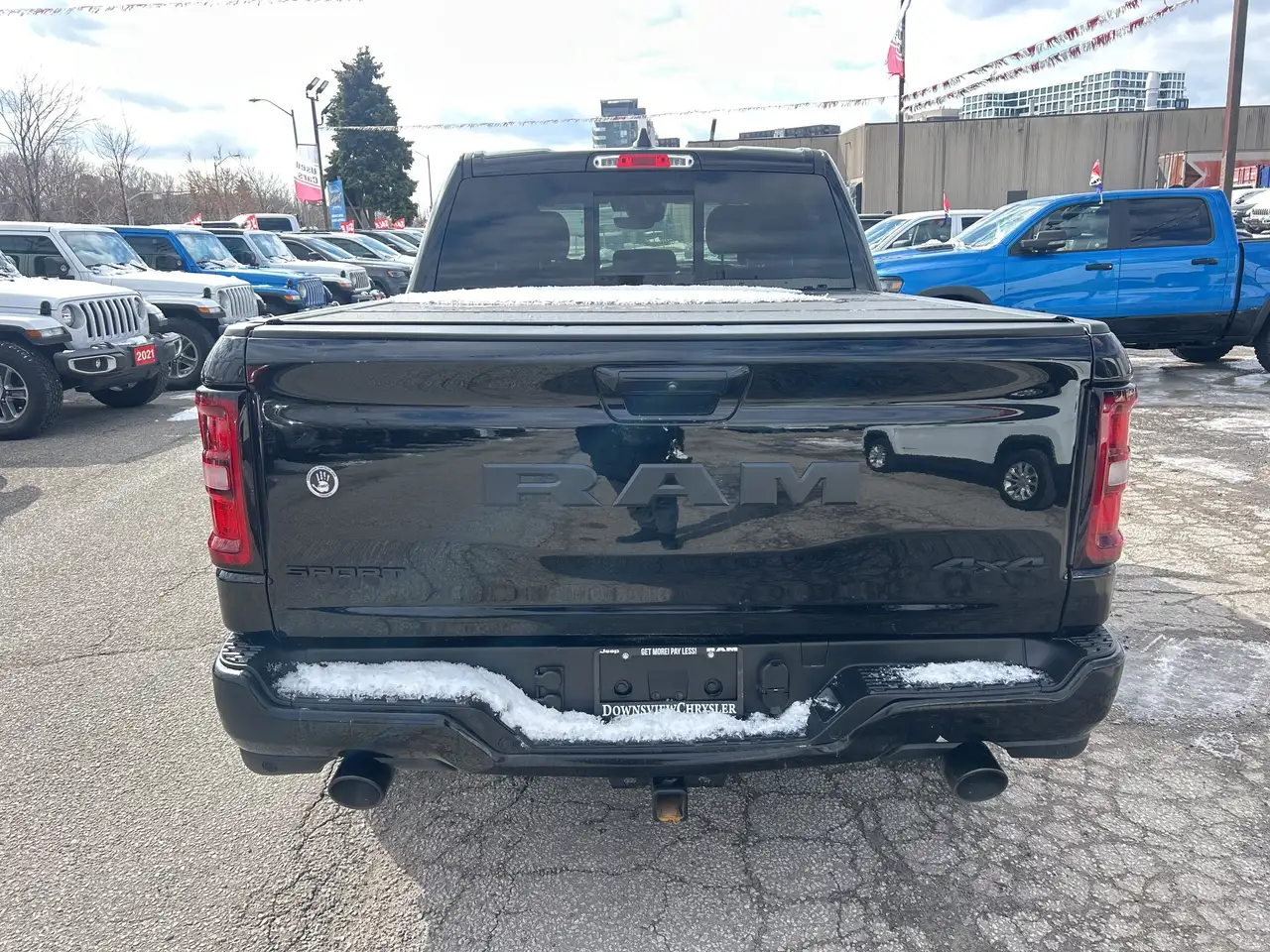 RAM 1500 снимка RAM 1500