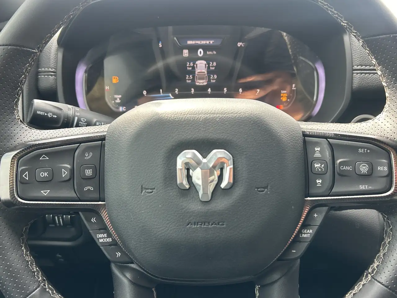 RAM 1500 снимка RAM 1500