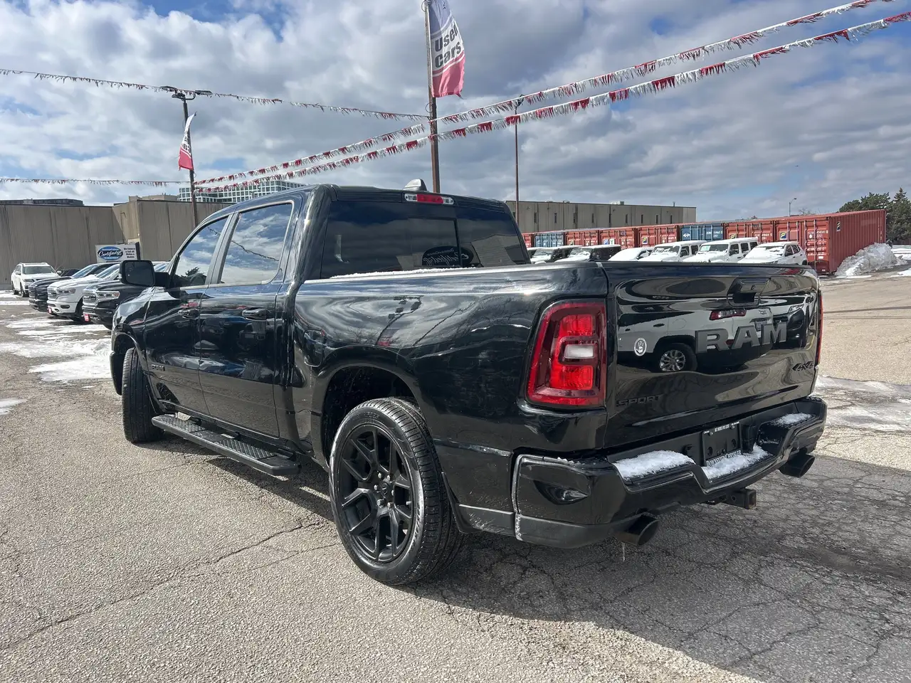 RAM 1500 снимка RAM 1500