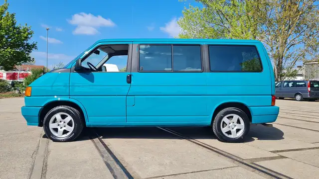 Volkswagen T4 Multivan 2.5 KLIMA + BETT TISCH +7SITZE +2.HD