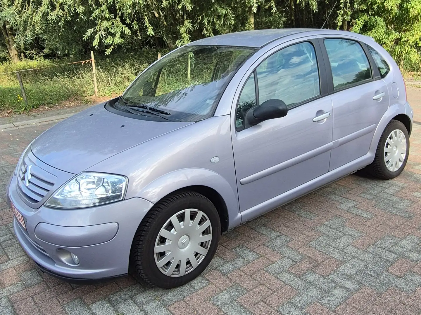 Citroen C3 C3 1.4 Exclusive Gold-Edition Gris - 2