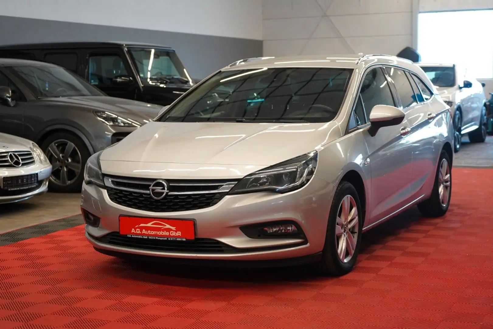 Opel Astra K 1.6 CDTi Aut. Sports Tourer Active Stříbrná - 1
