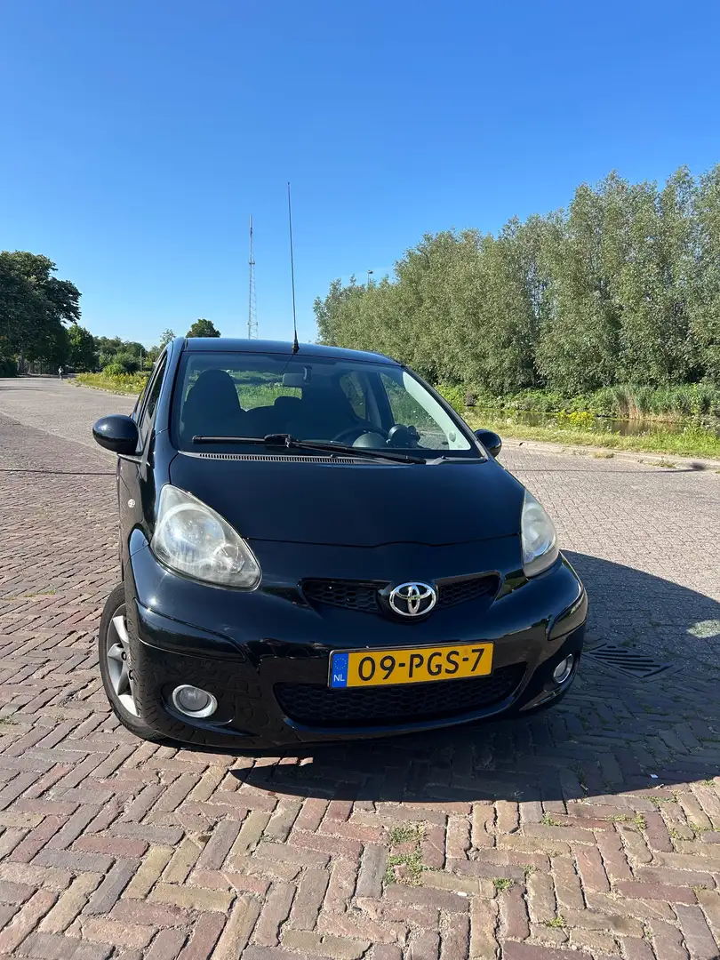 Toyota Aygo Aygo 1.0-12V Dyn. Nav. Zwart - 2