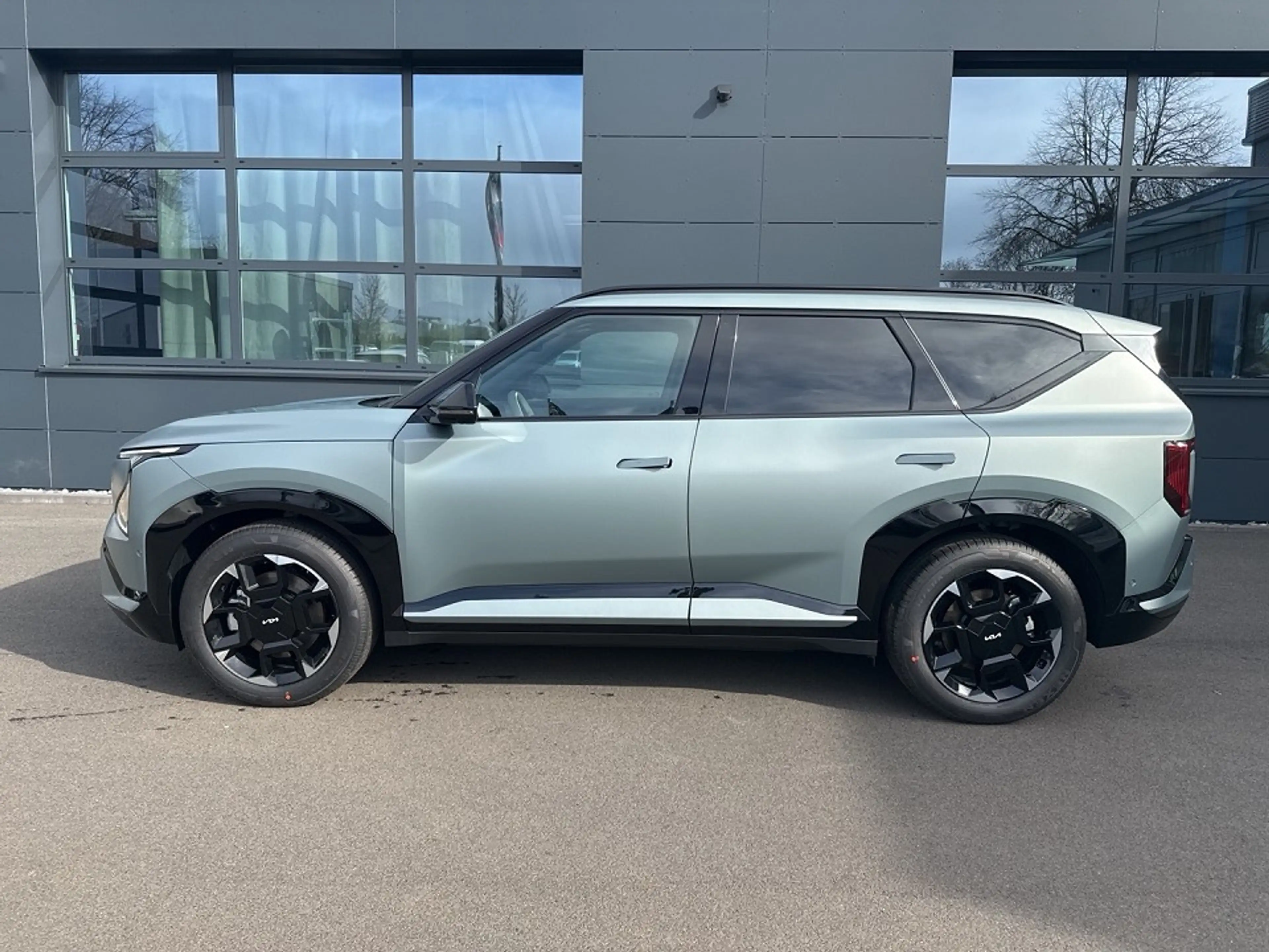 Kia EV5 81.4 GT-LINE DRIVE *MATT* — photo 2