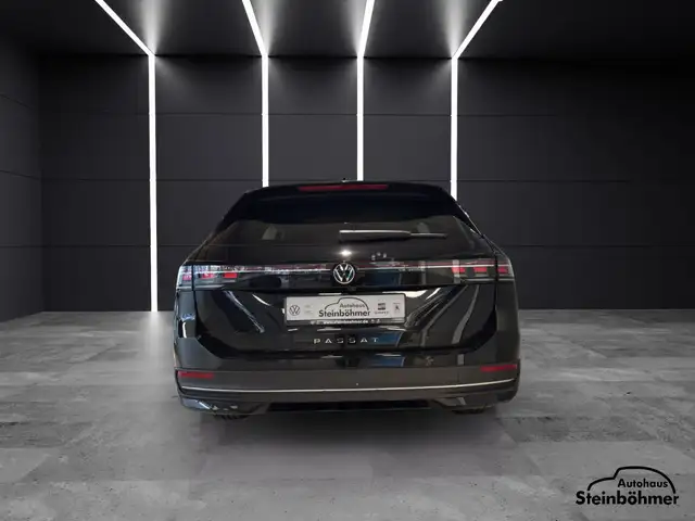 Volkswagen Passat view 5
