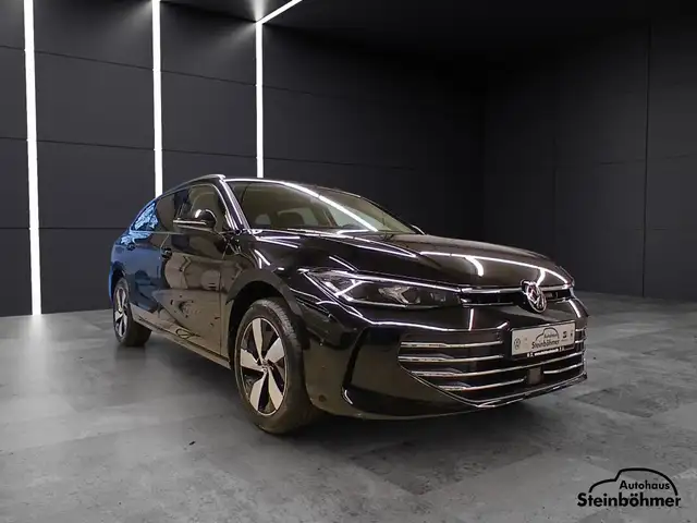 Volkswagen Passat view 10