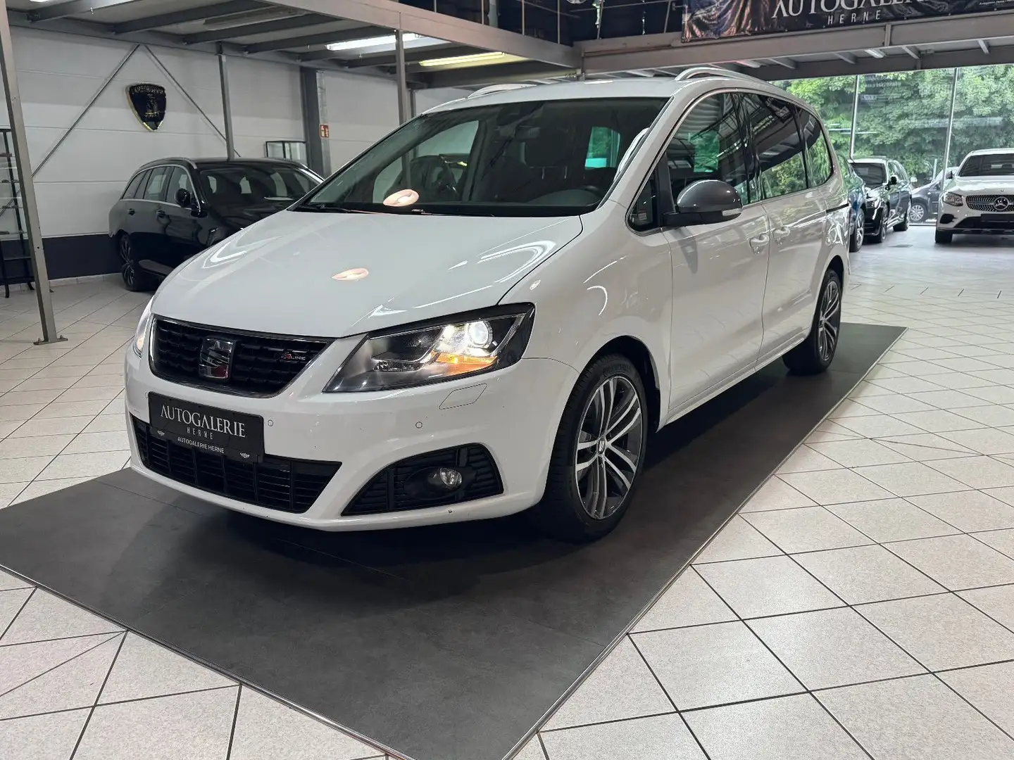 SEAT Alhambra FR-Line*LEDER*ACC*NAV*XENON*7 SITZER Blanco - 1