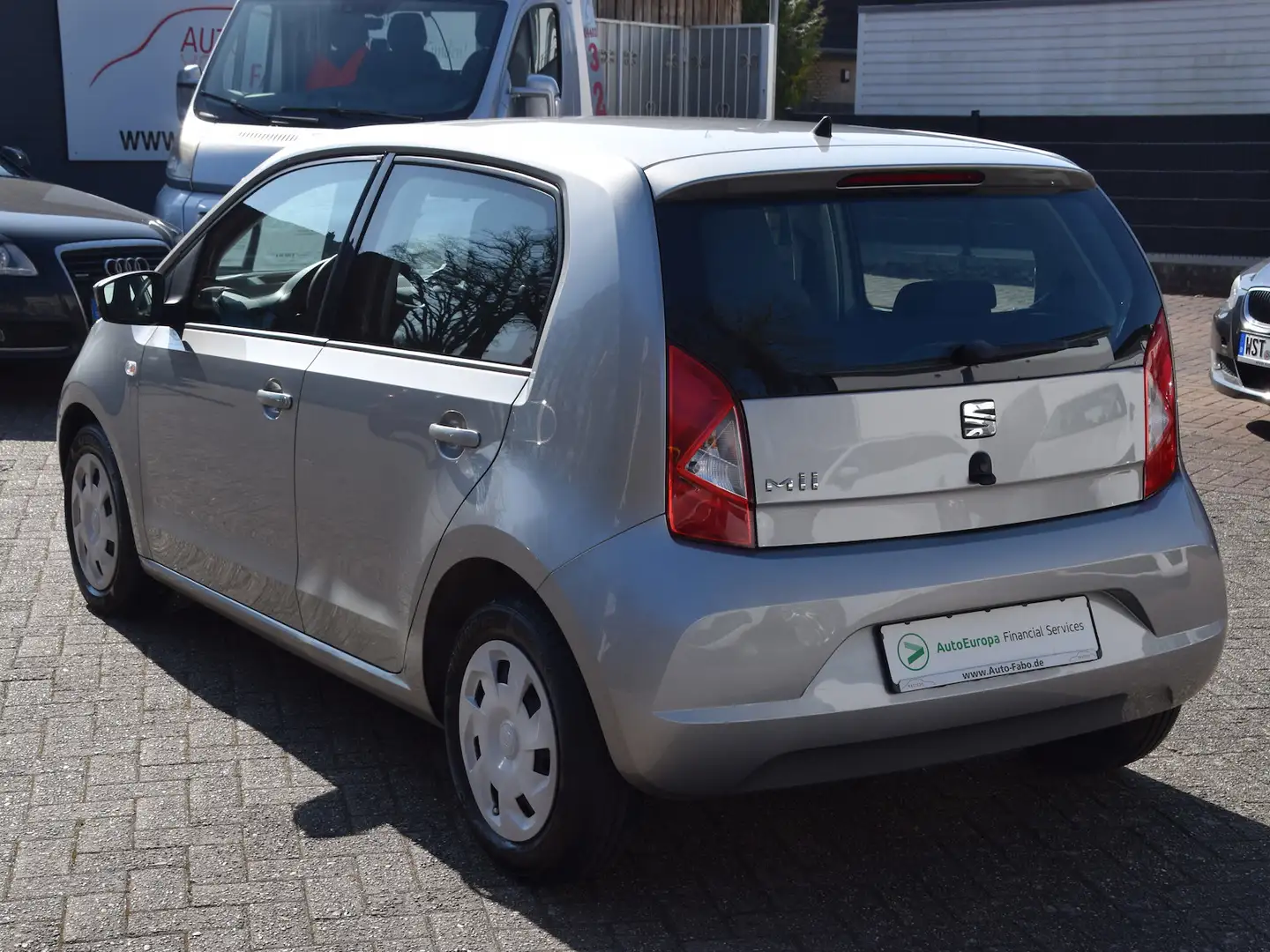 SEAT Mii Style Klima*You&Mii Navi*5 Türen*8 fach Ber. Grau - 2