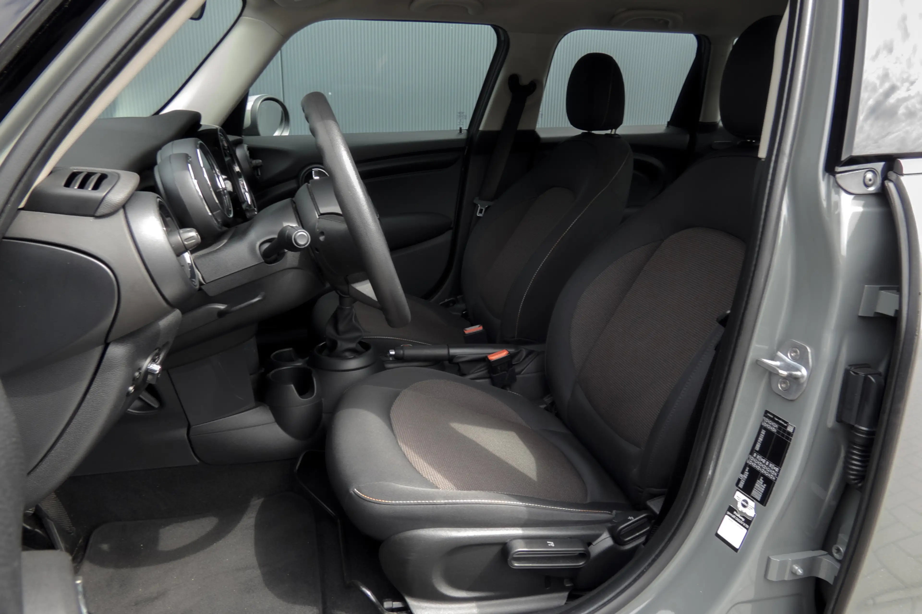 MINI One 5-Deurs 1.5 | Parkeersensoren | Airco | Bluetooth — photo 9