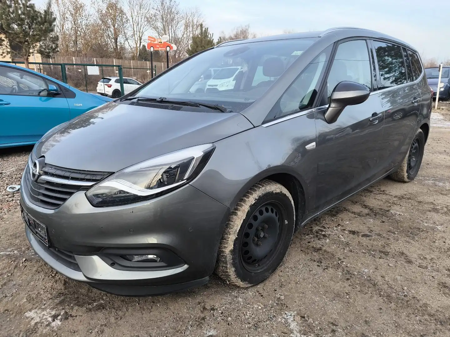 Opel Zafira Innovation 1.4i16V 7 Sitzer Startet nicht Grau - 1