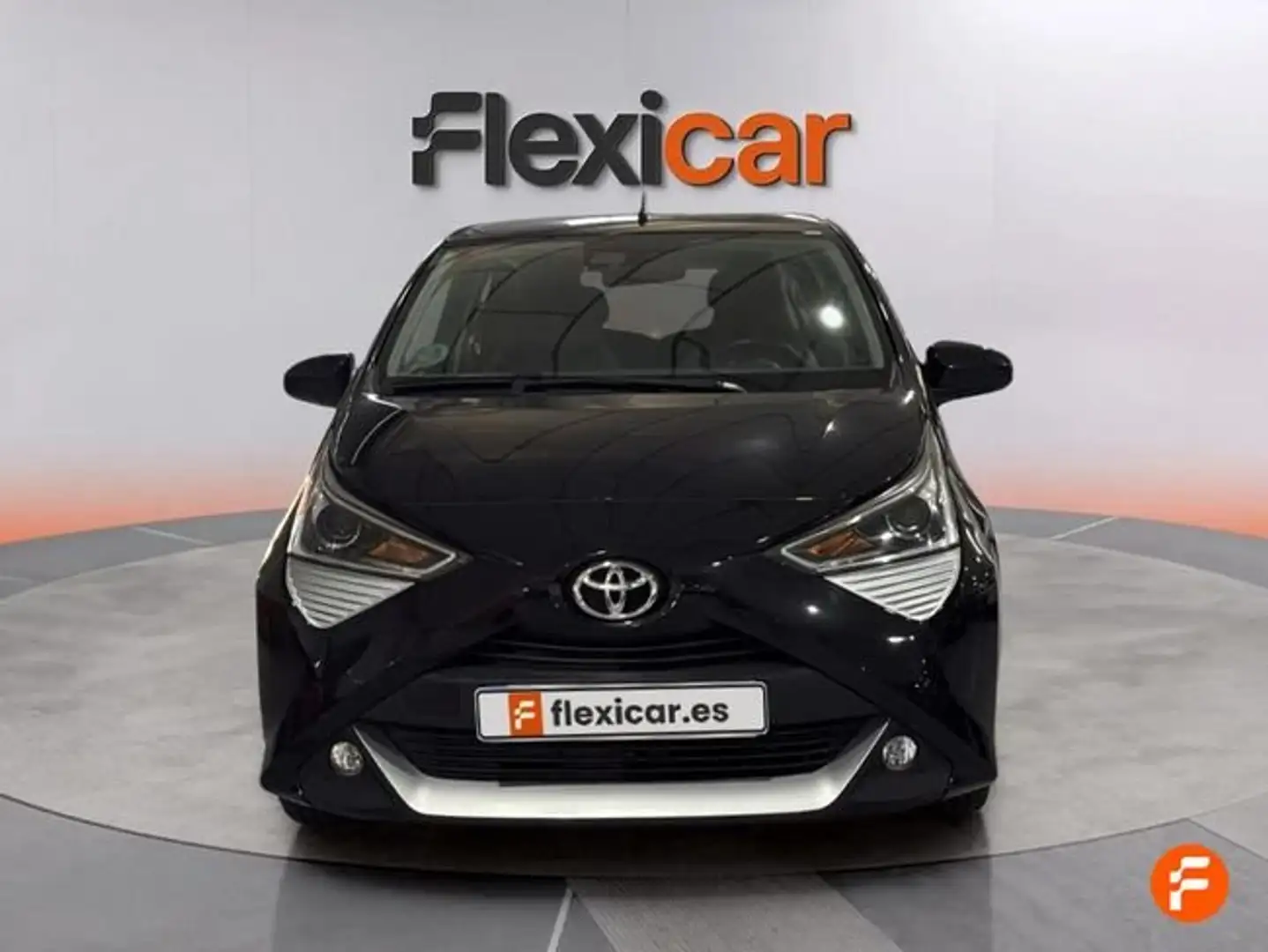 Toyota Aygo 70 x-play Negro - 2