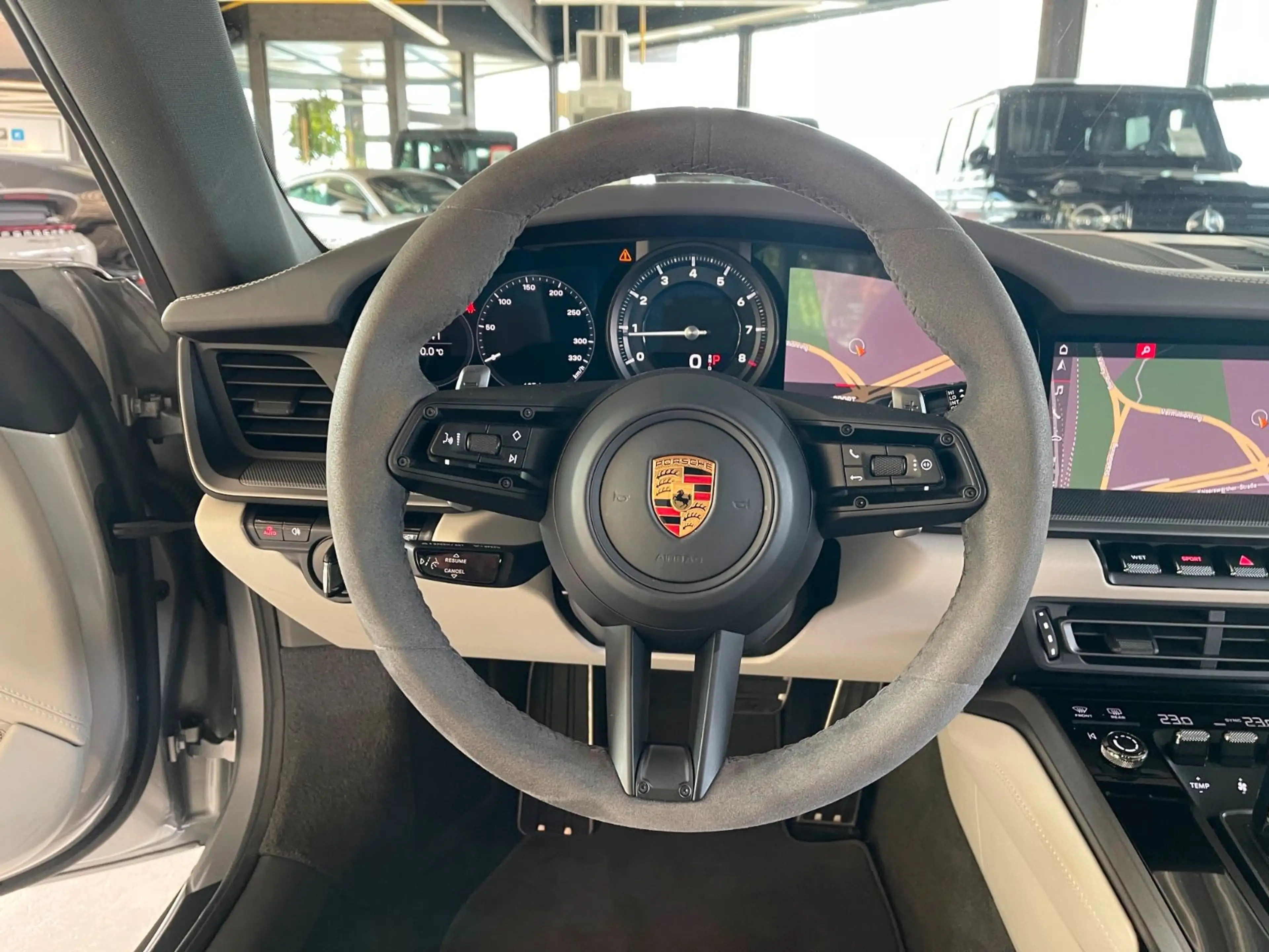 Porsche 992 Carrera Coupé SPORTABGAS BOSE 14WEGE CAM DAB — photo 10