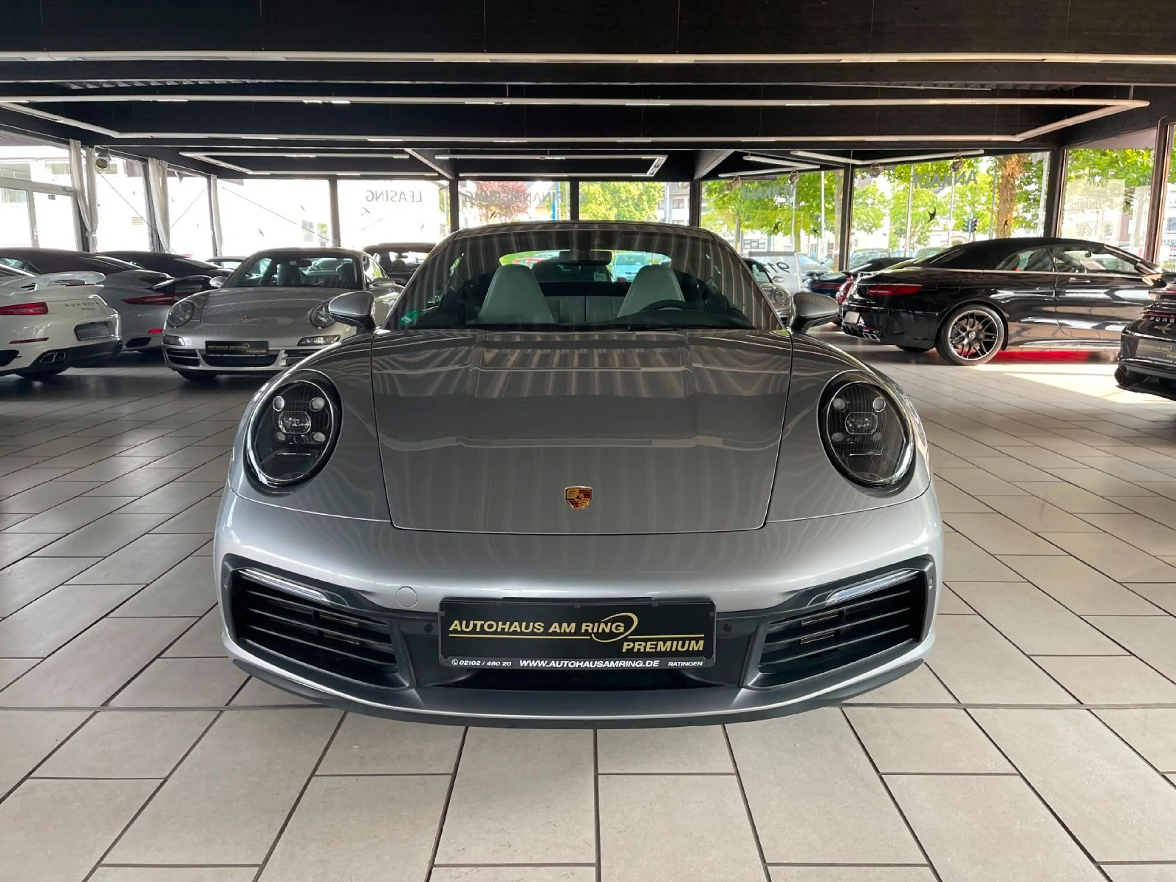 Porsche 992 Carrera Coupé SPORTABGAS BOSE 14WEGE CAM DAB — photo 3