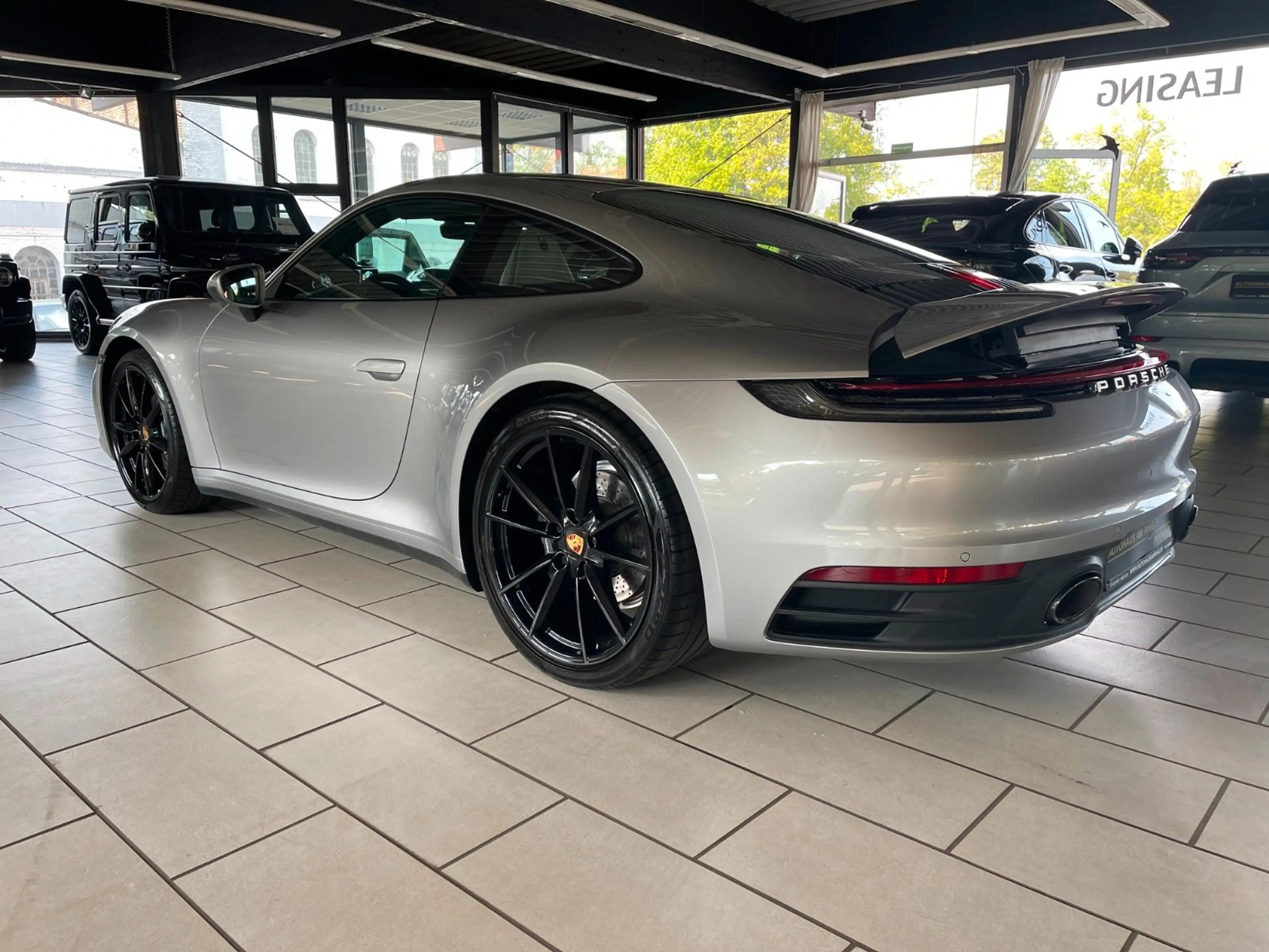 Porsche 992 Carrera Coupé SPORTABGAS BOSE 14WEGE CAM DAB — photo 6
