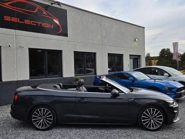 Audi A5 Cabriolet view 5
