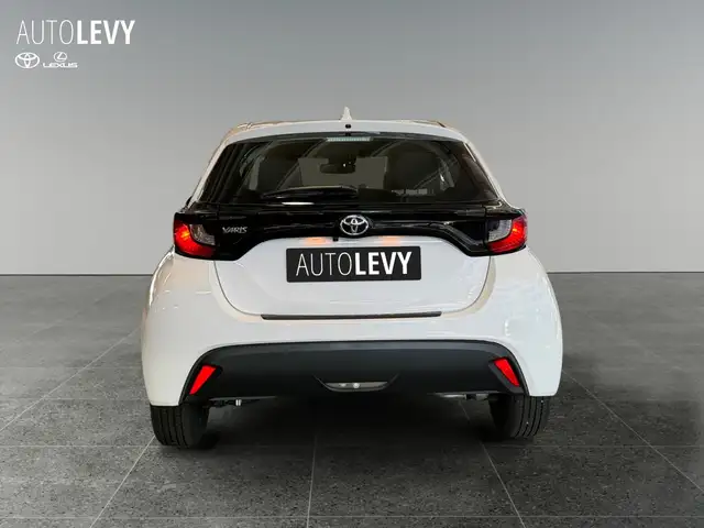 Toyota Yaris view 5